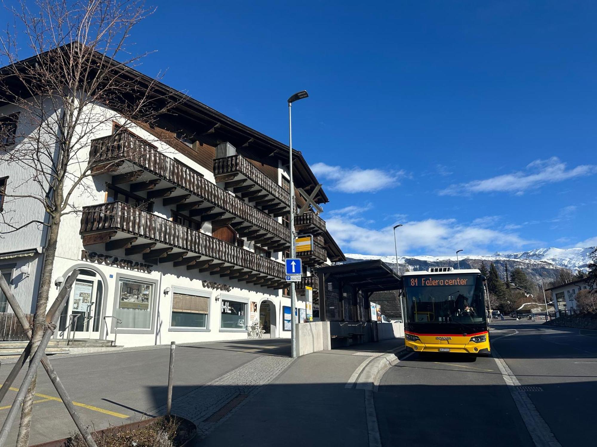 Baumann Laax Riva Incl Lockers At Base Station Exterior photo